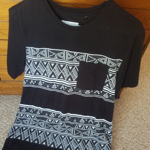 On The Byas tshirts - Picture 4 of 4